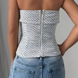 Elegant Strapless Textured Top